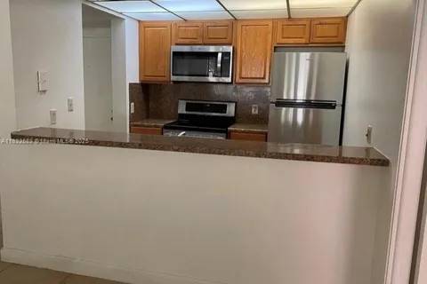 8100 Geneva Ct # 339, Doral FL 33166