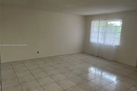 8704 NW 35th St # 208, Coral Springs FL 33065