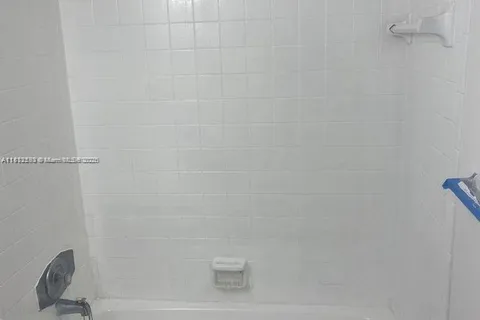 8704 NW 35th St # 208, Coral Springs FL 33065