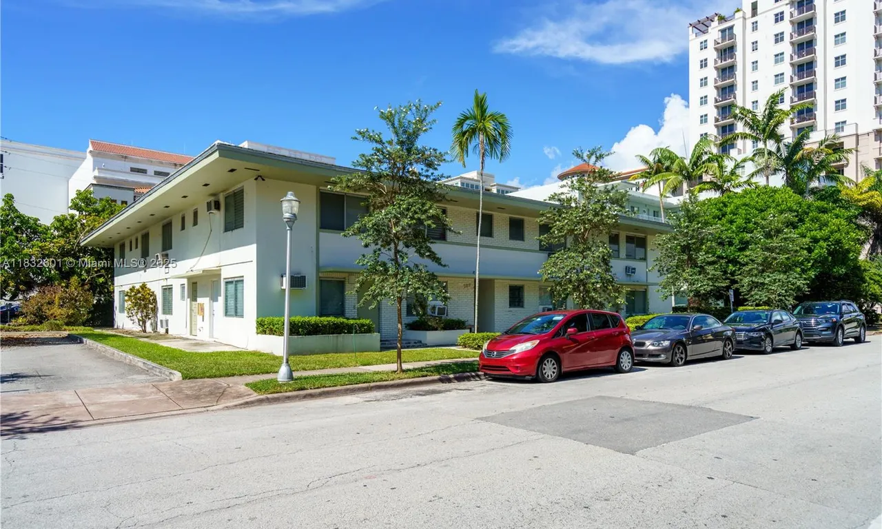 260 Navarre Ave # 2, Coral Gables FL 33134