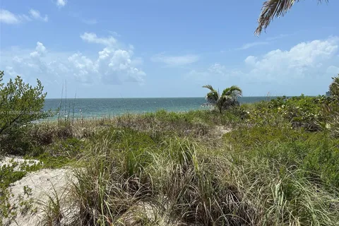 609 Ocean Dr # 3G, Key Biscayne FL 33149