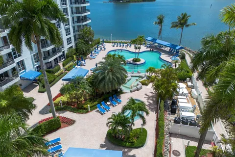 3530 Mystic Pointe Dr # 2207, Aventura FL 33180