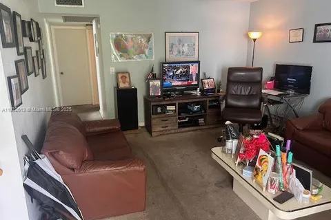 367 Sheffield O # O, West Palm Beach FL 33417
