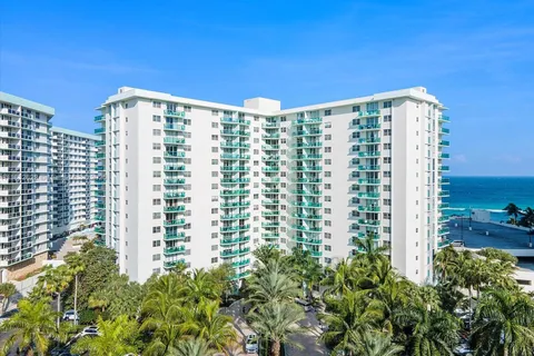 3801 S Ocean Dr # 8X, Hollywood FL 33019