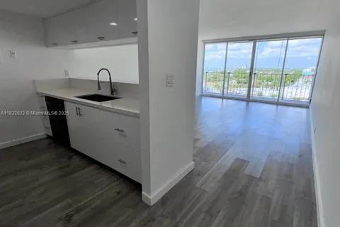 7601 E Treasure Dr # 1101, North Bay Village FL 33141