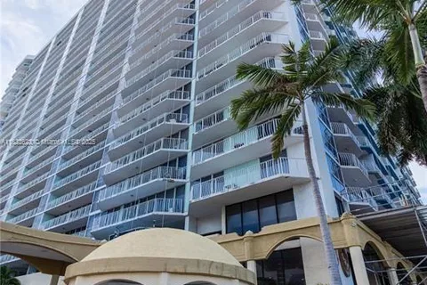 7601 E Treasure Dr # 1101, North Bay Village FL 33141