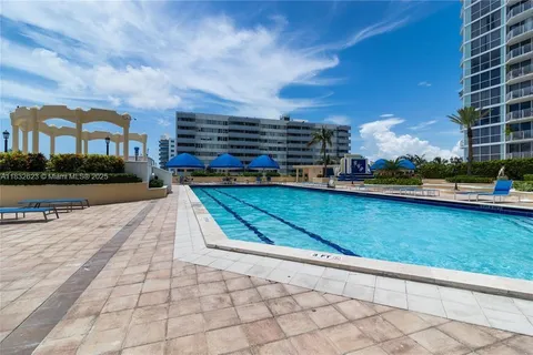 7601 E Treasure Dr # 1101, North Bay Village FL 33141