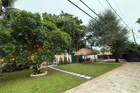 5838 Madison St, Hollywood FL 33023