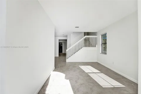 5013 Vulcan Way, Davie FL 33314
