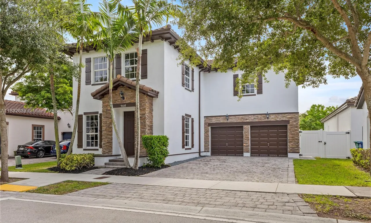 9037 SW 170th Pl, Miami FL 33196