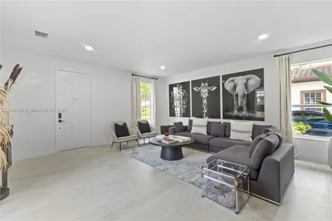 9037 SW 170th Pl, Miami FL 33196