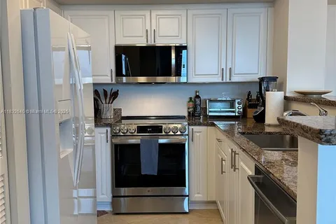 90 Alton Rd # 2809, Miami Beach FL 33139