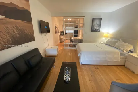 8080 Tatum Waterway Dr # 25, Miami Beach FL 33141