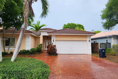 14935 SW 34th St, Miami FL 33185