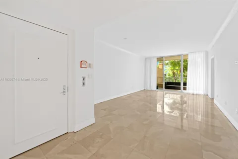701 Crandon Blvd # 201, Key Biscayne FL 33149