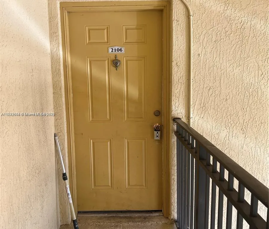1263 SW 46th Ave # 2106, Pompano Beach FL 33069