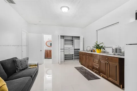 14156 SW 148th Ave # 2, Miami FL 33196