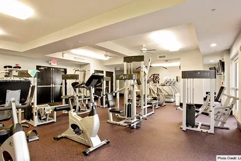 3001 NE 185th St # 431, Aventura FL 33180
