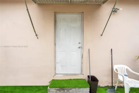 20200 SW 117th Ave # C, Miami FL 33177