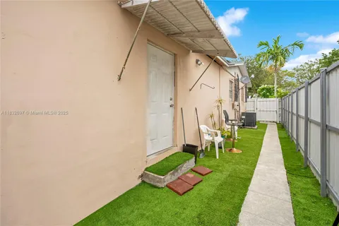 20200 SW 117th Ave # C, Miami FL 33177