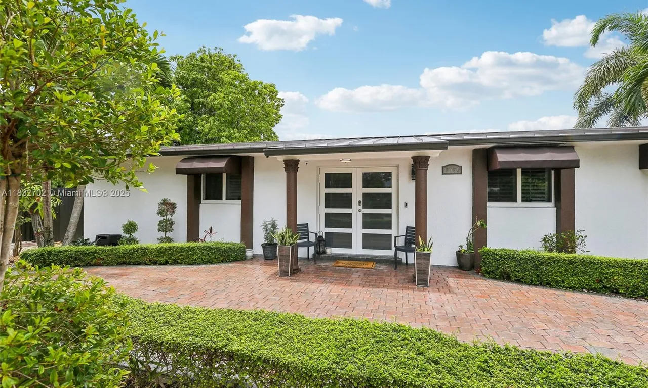 2550 SW 68th Ave, Miami FL 33155