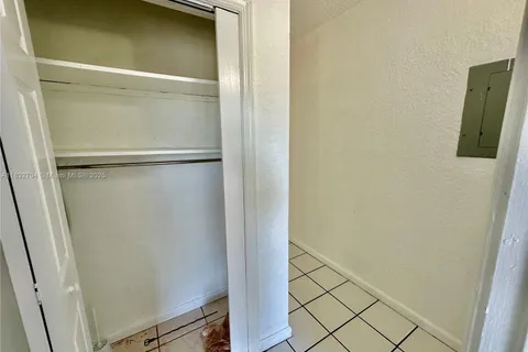 2987 NW 46th St # 3, Miami FL 33142