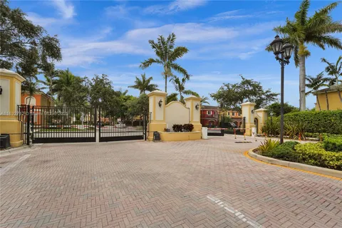 8993 SW 17th Ct, Miramar FL 33025