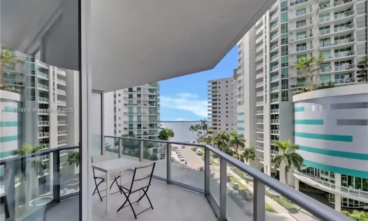 1300 Brickell Bay Dr # 602, Miami FL 33131