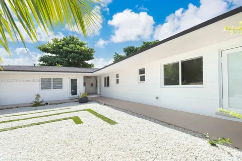 7800 NE 10th Ct # 3, Miami FL 33138