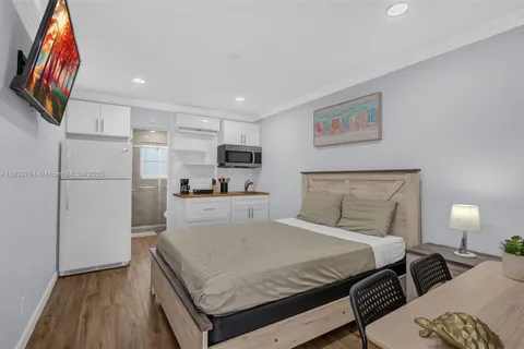 1716 SW 11th Ct # 2, Fort Lauderdale FL 33312