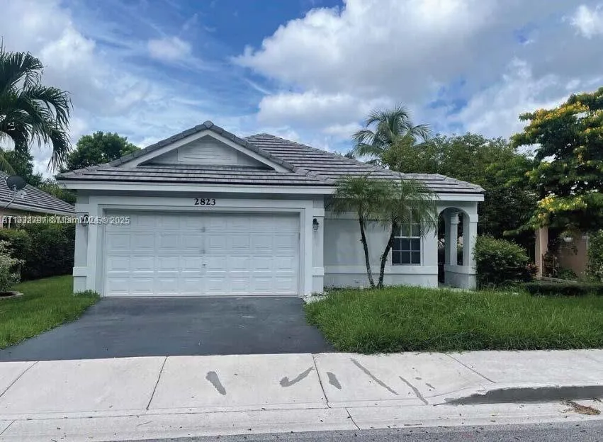 2823 E Lake Park Cir E # 0, Davie FL 33328