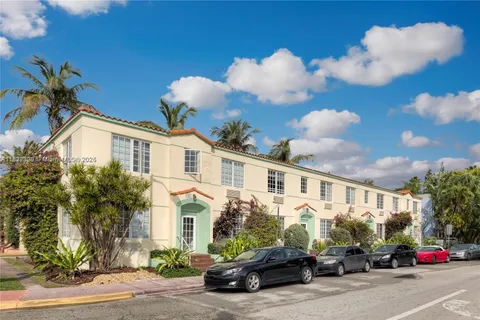 741 15th St # 3, Miami Beach FL 33139