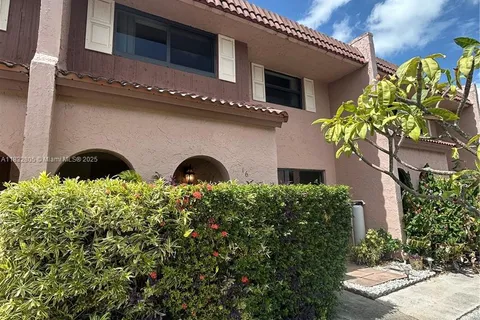 16 Toledo Ct # 38, Davie FL 33324