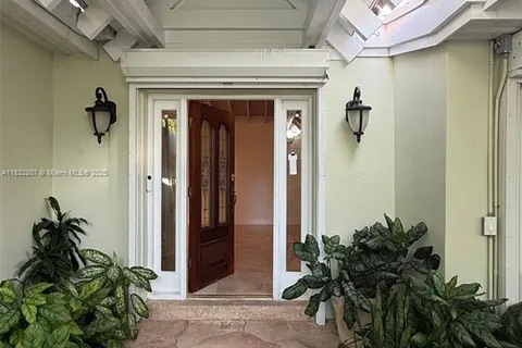710 Allendale Rd # 710, Key Biscayne FL 33149