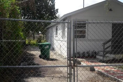 1774 NW 62nd Ter, Miami FL 33147