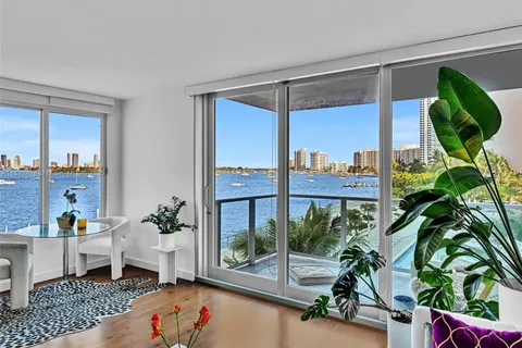 1000 West Ave # 324, Miami Beach FL 33139
