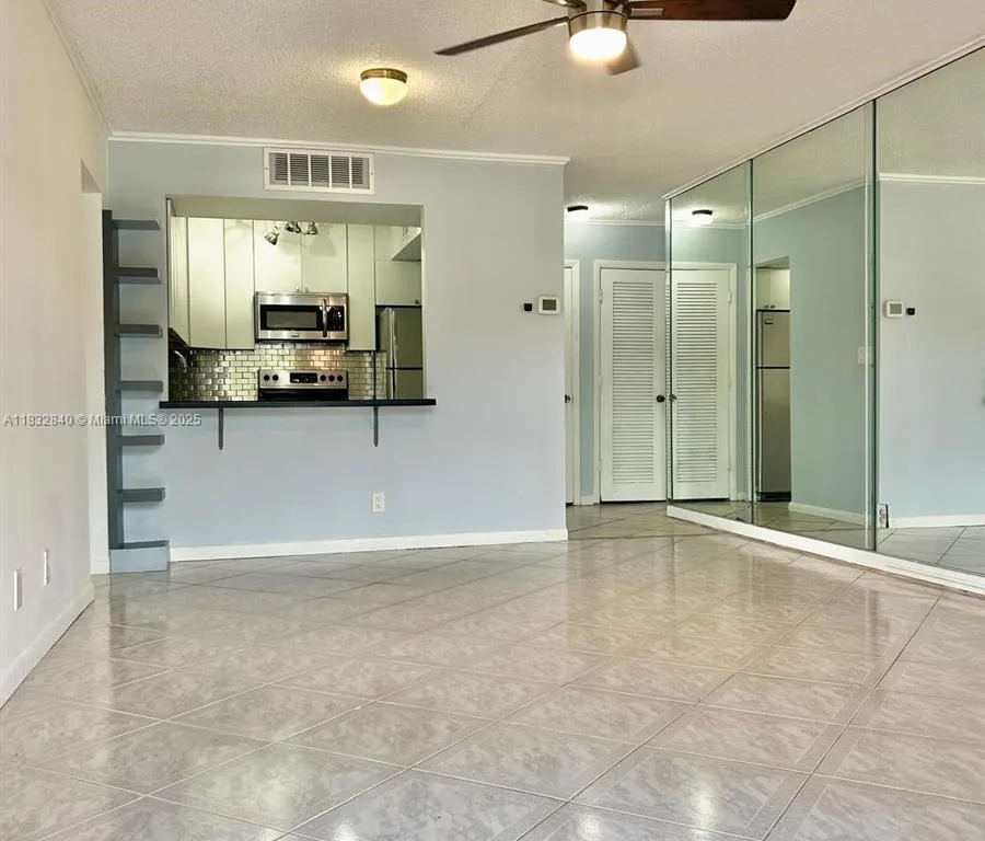630 Tennis Club Dr # 106, Fort Lauderdale FL 33311