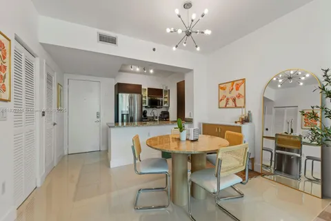 950 Brickell Bay Dr # 1103, Miami FL 33131