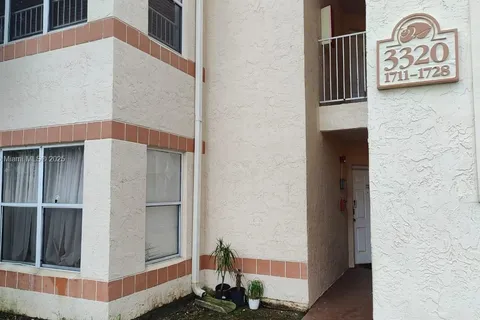 3320 N Pinewalk Dr N # 1715, Margate FL 33063