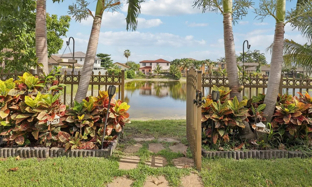14842 SW 22nd Ter, Miami FL 33185