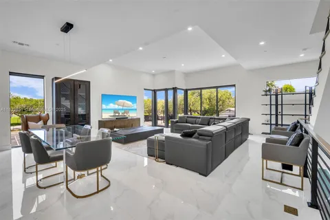 820 NE 2nd St # 820, Fort Lauderdale FL 33301