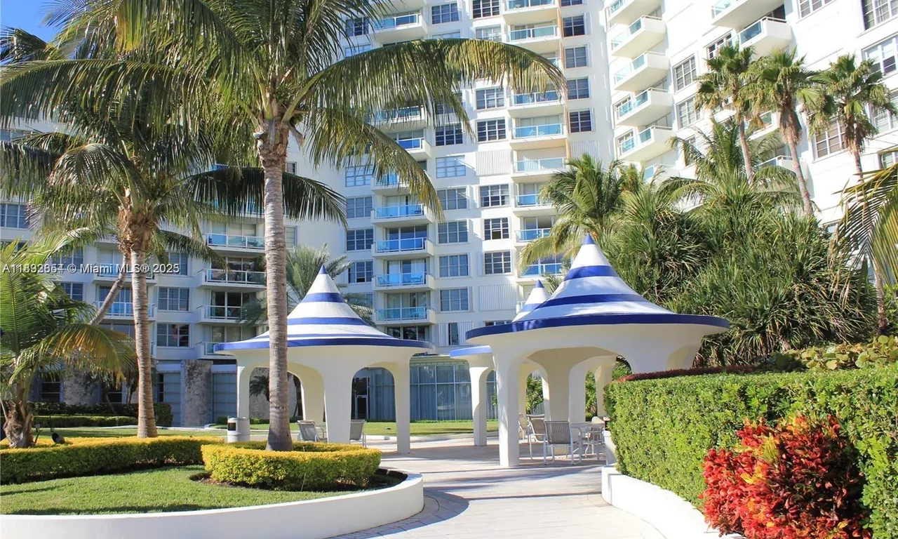 5161 Collins Ave # 703, Miami Beach FL 33140