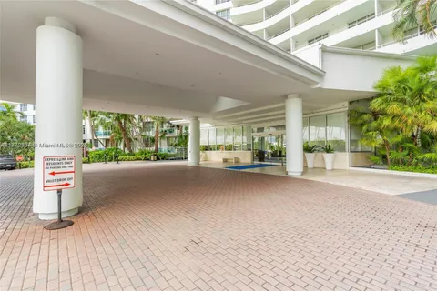 5161 Collins Ave # 703, Miami Beach FL 33140