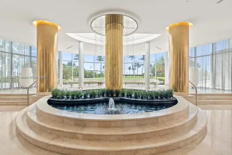 5161 Collins Ave # 703, Miami Beach FL 33140