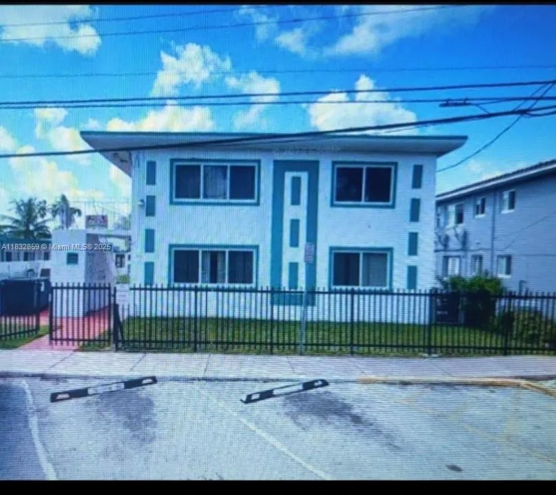 2101 Calais Dr # 7, Miami Beach FL 33141