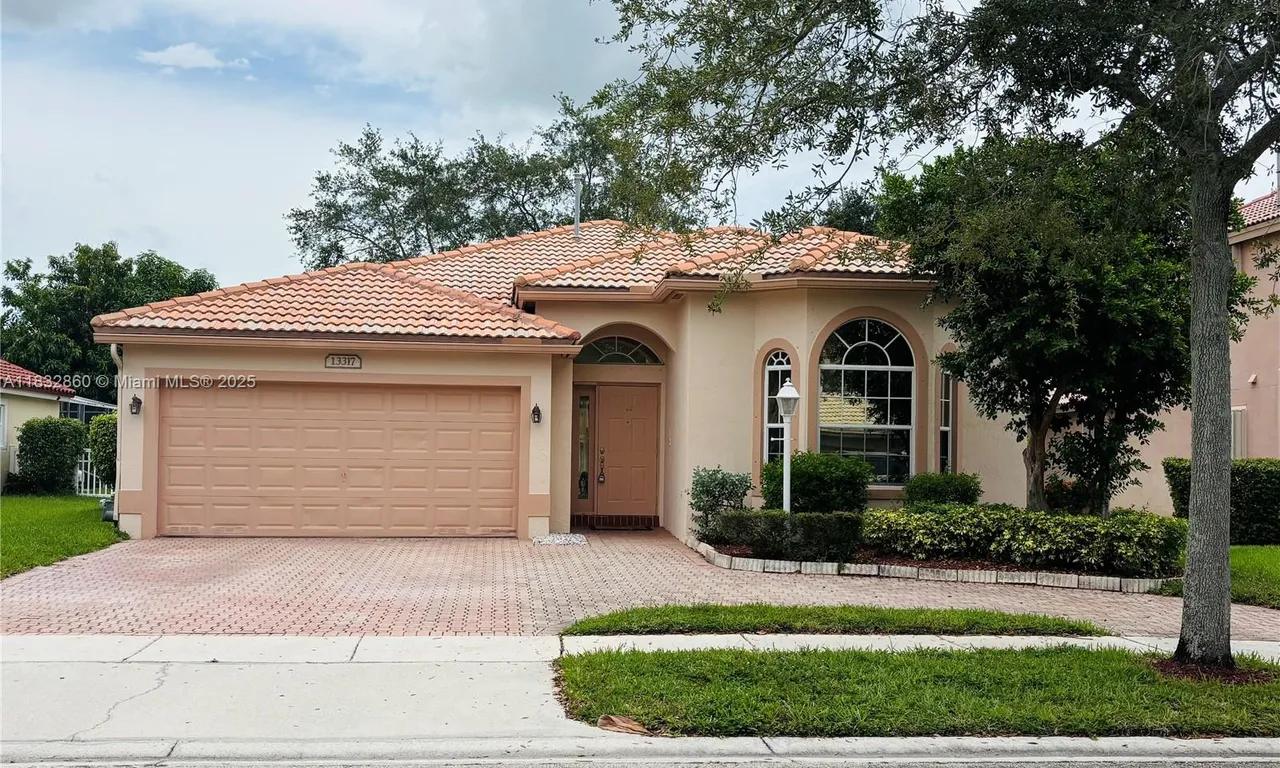 13317 NW 15th Ct, Pembroke Pines FL 33028