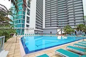 888 Biscayne Blvd # 4304, Miami FL 33132