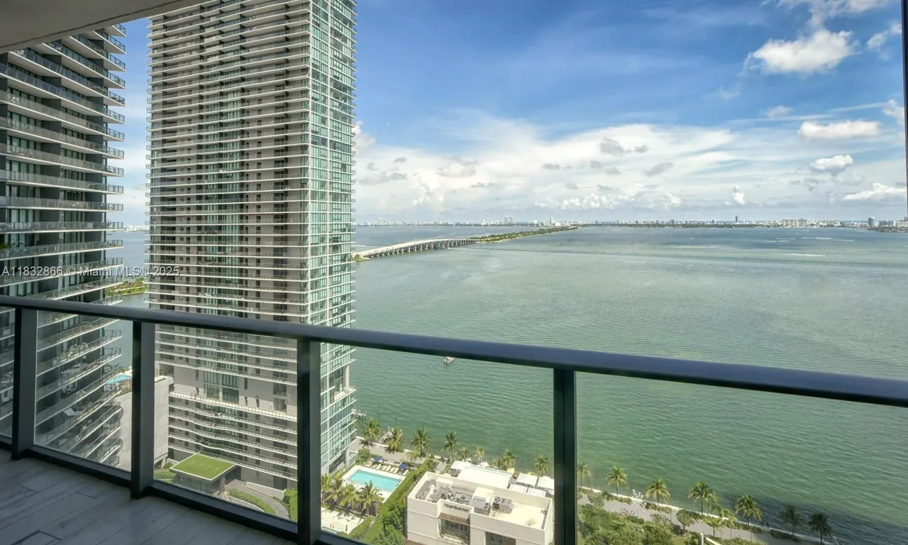 480 NE 31st St # 3205, Miami FL 33137