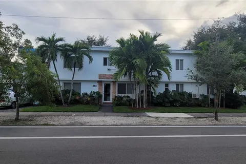 350 SW 15th Rd # 8, Miami FL 33129
