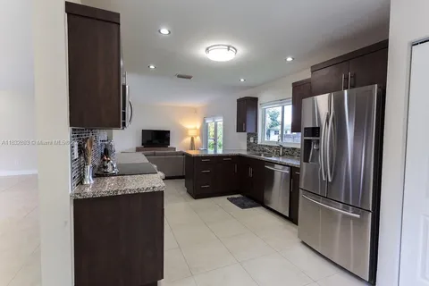 9710 SW 185th Ter, Cutler Bay FL 33157
